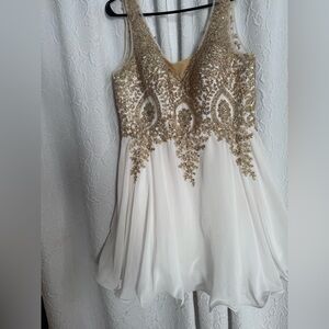 F.I.E.S.T.A Fashion -Elegant White and Gold Mini Dress